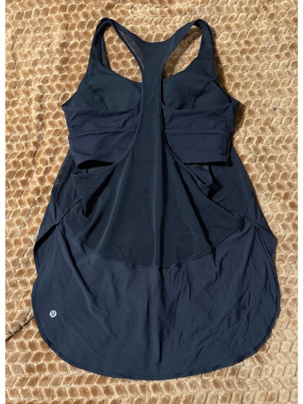 EXCELLENT Lululemon Twist Around Tank Top Built-In Bra Yoga Activewear Black 8 - Picture 4 of 8
